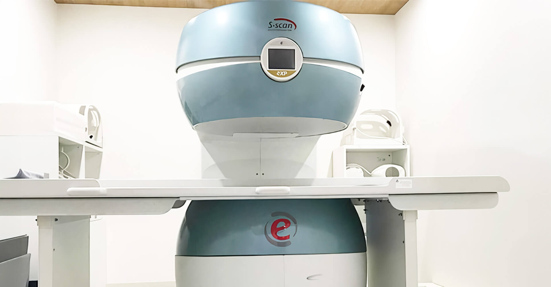 メインビジュアル画像03